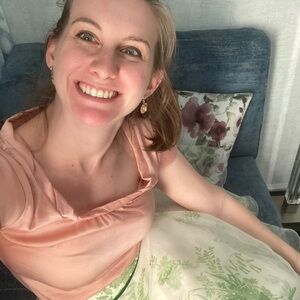 Meet your Posher, Megan